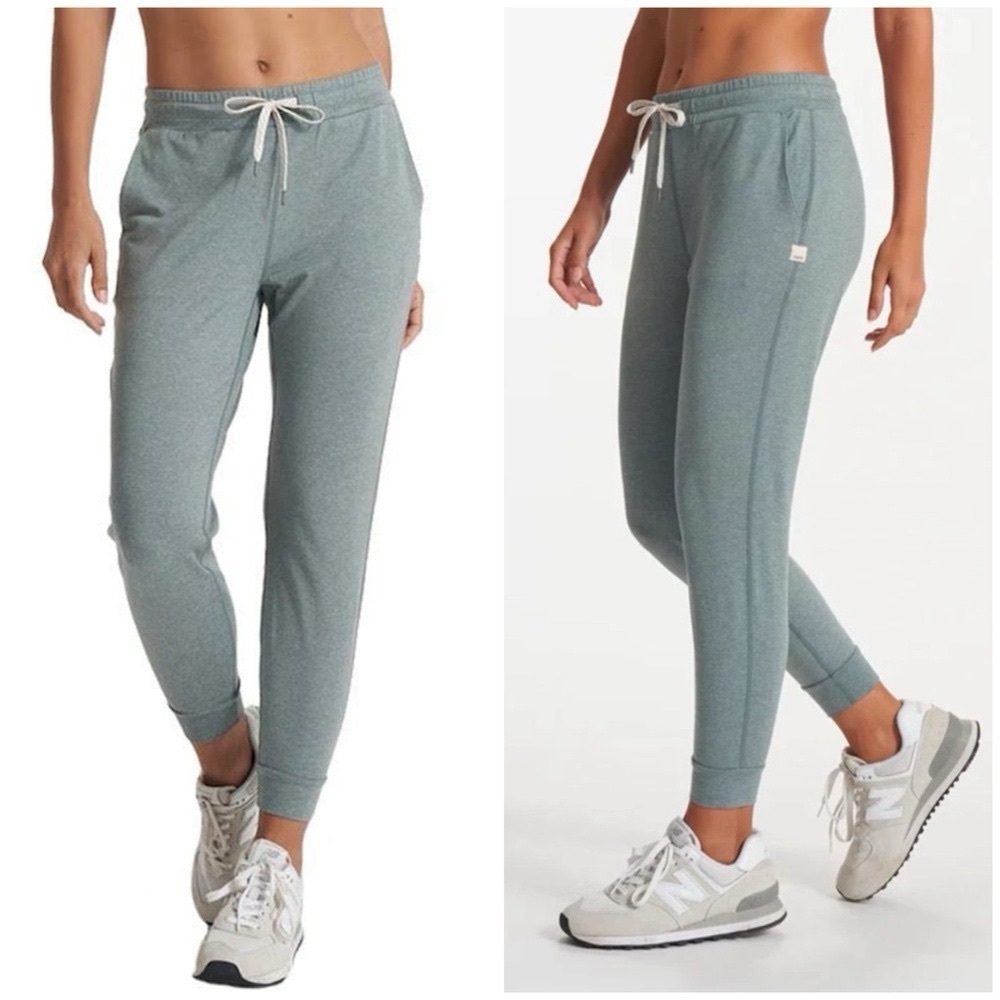 Vuori Women's Performance Jogger Sage Green Activewear Athleisure Size XL